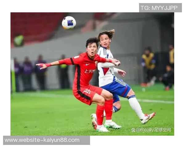 海港官方宣布签约20岁右后卫杨希助力U23国足未来发展